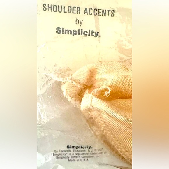 💜SIMPLICITY💜 VTG SELF-GRIPPING 3/4”THICK FOAM Shoulder Pads NIP - Picture 6 of 8